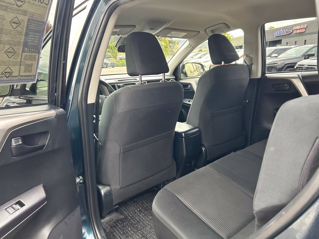 Used 2018 Toyota RAV4 LE w/ All Weather Liner Package AWD/4WD image 19