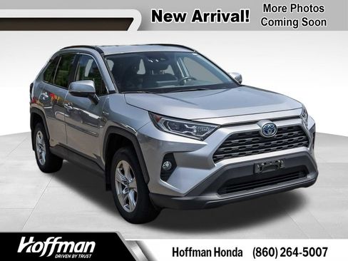Used 2021 Toyota RAV4 XLE w/ XLE Grade Weather Package AWD/4WD image 1