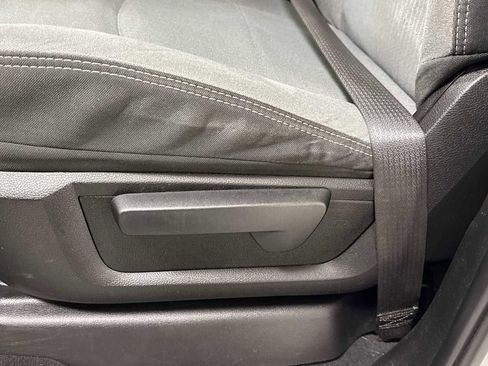 Used 2021 RAM 3500 Big Horn image 14