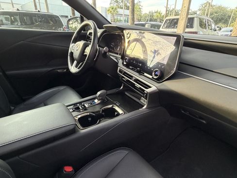 Used 2025 Lexus RX 350 Premium FWD image 45