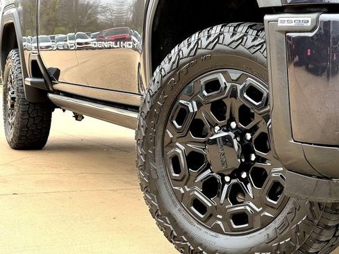 Used 2024 GMC Sierra 2500 Denali Ultimate image 6