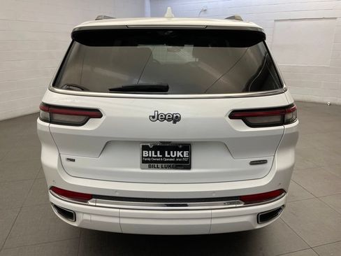 Used 2021 Jeep Grand Cherokee L Overland w/ Luxury Tech Group IV RWD image 16