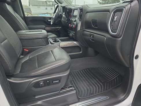 Certified 2022 Chevrolet Silverado 3500 LTZ w/ LTZ Convenience Package image 16