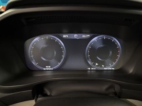 Used 2020 Volvo XC40 T5 Inscription w/ Protection Package Premier image 12