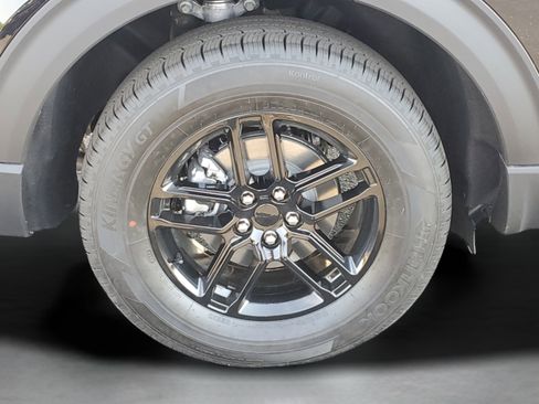 New 2026 Ford Explorer Active AWD/4WD image 29