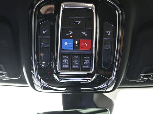 Used 2022 Jeep Grand Cherokee Summit 4xe AWD/4WD image 37
