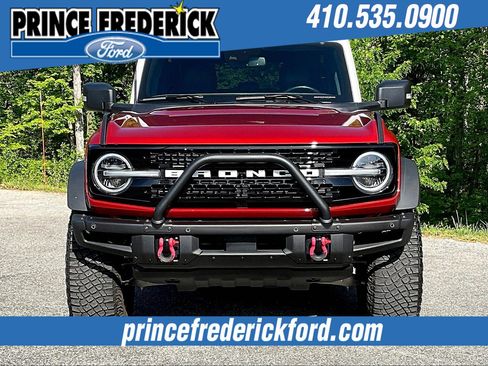 Used 2022 Ford Bronco Wildtrak image 2