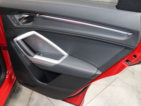 Used 2023 Audi Q3 2.0T Premium Plus w/ Premium Plus Package image 26