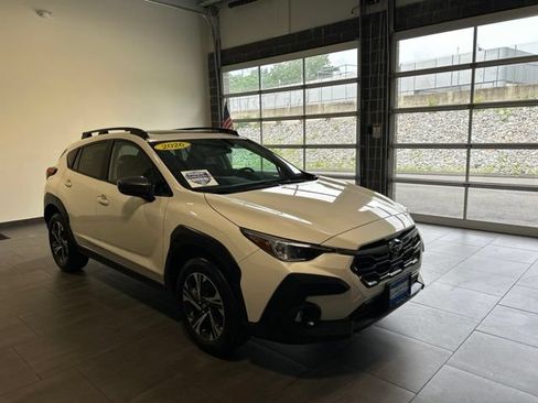 Used 2026 Subaru Crosstrek 2.5i Premium AWD/4WD image 2