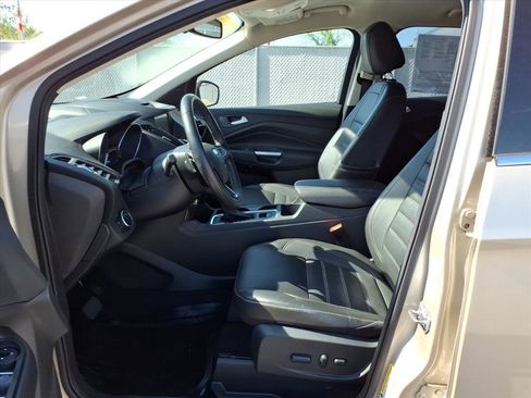 Used 2017 Ford Escape Titanium AWD/4WD image 10