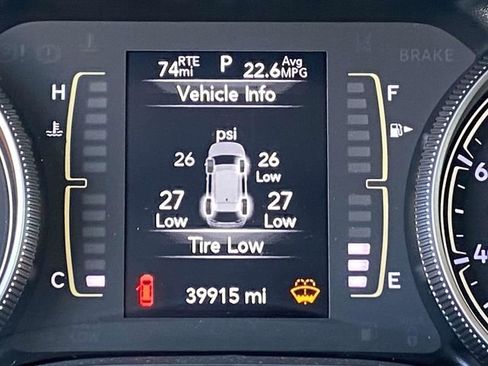 Used 2020 Jeep Cherokee Latitude Plus image 25