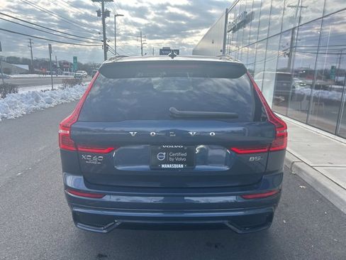 Certified 2025 Volvo XC60 B5 Plus image 4