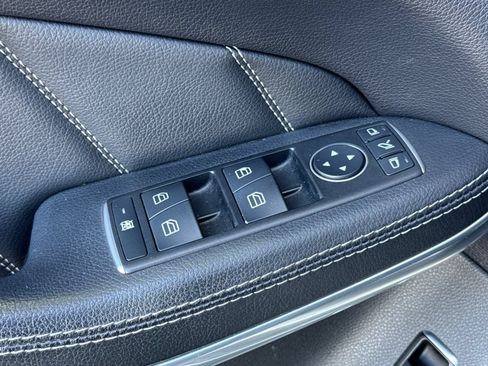 Used 2015 Mercedes-Benz GL 550 4MATIC image 15