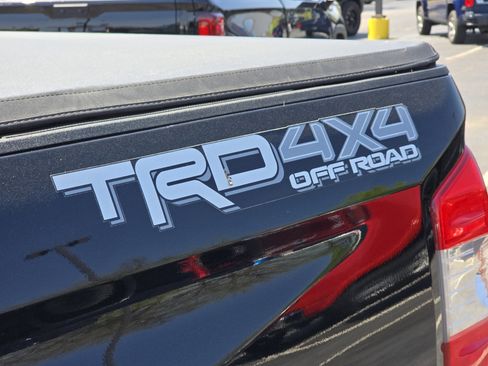 Used 2019 Toyota Tundra SR5 w/ TRD Off Road Package AWD/4WD image 18