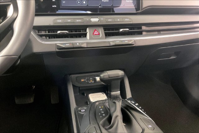 New 2027 Kia K4 GT-Line Turbo FWD image 7