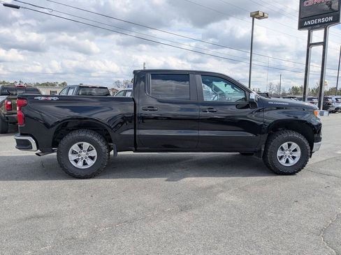 Used 2025 Chevrolet Silverado 1500 LT image 3