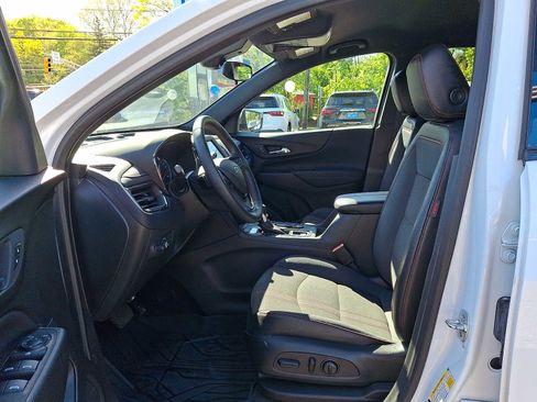 Used 2024 Chevrolet Equinox RS w/ LPO, Floor Liner Package AWD/4WD image 13