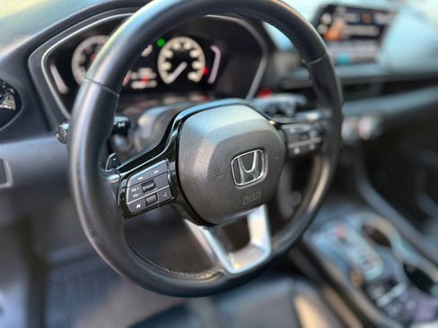 Used 2025 Honda Pilot Touring image 37