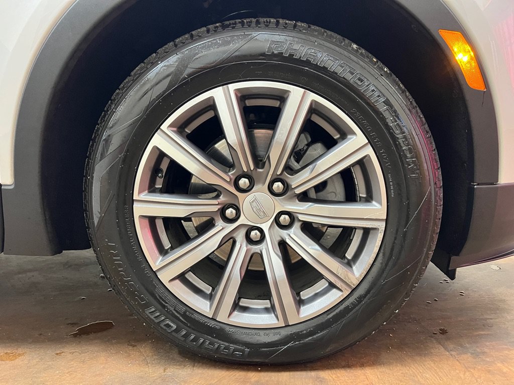 Used 2023 Cadillac XT4 Sport w/ Driver Assist Package AWD/4WD image 11