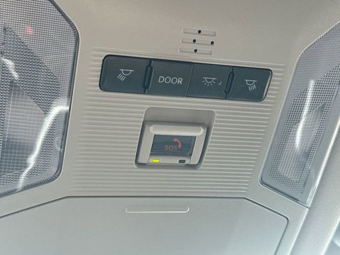 Used 2024 Toyota RAV4 LE image 31