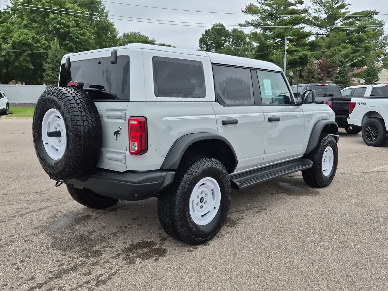 New 2026 Ford Bronco Heritage Edition AWD/4WD image 8