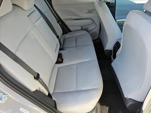 Used 2025 Hyundai Kona SEL image 17