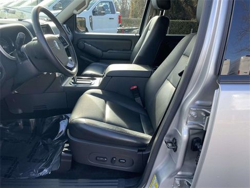 Used 2007 Mercury Mountaineer AWD image 10