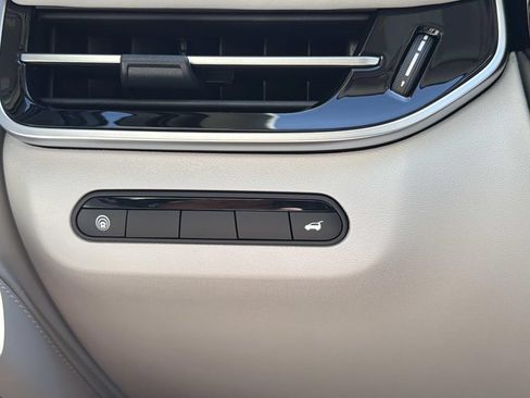 Certified 2026 INFINITI QX60 Pure w/ Cargo Package FWD image 30