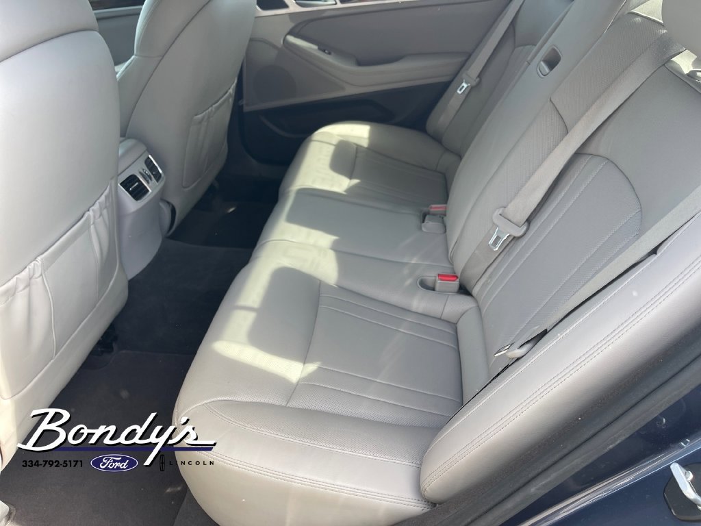 Used 2015 Hyundai Genesis 3.8 w/ Option Group 02 RWD image 11