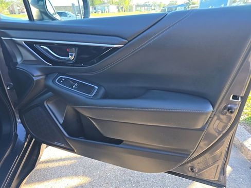 Used 2023 Subaru Outback Limited image 38