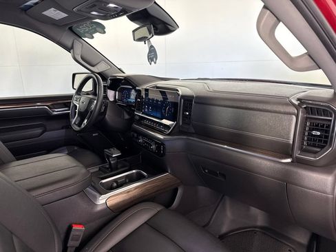 Certified 2024 Chevrolet Silverado 1500 RST w/ Convenience Package II AWD/4WD image 46