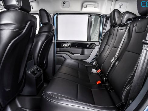 Used 2025 INEOS Grenadier AWD/4WD image 18