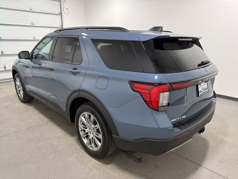 New 2026 Ford Explorer Active w/ Active Comfort Package image 6