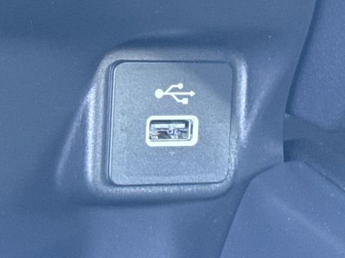 Certified 2025 Honda HR-V LX image 29