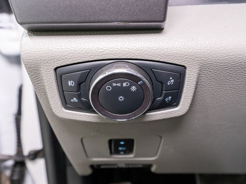 Used 2019 Ford F250 XLT w/ XLT Value Package image 28