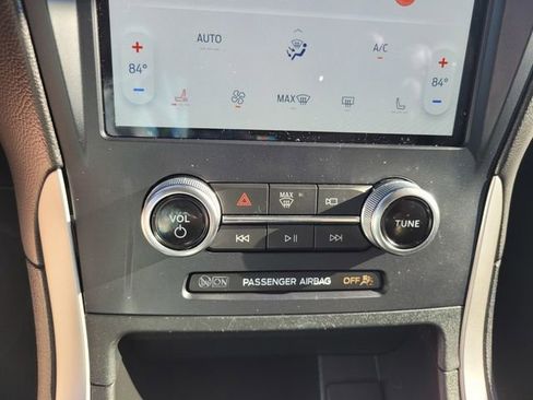 Certified 2023 Ford Edge SEL image 23