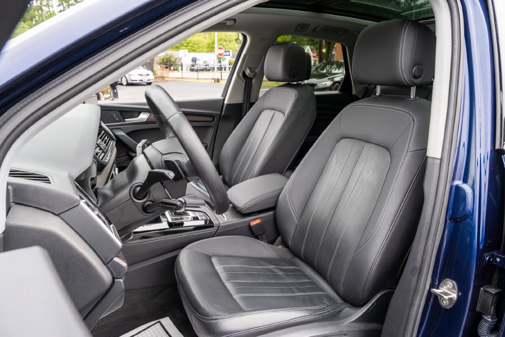 Used 2021 Audi Q5 2.0T Premium Plus w/ Premium Plus Package AWD/4WD image 13
