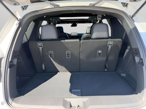 Certified 2024 Honda Pilot TrailSport image 27