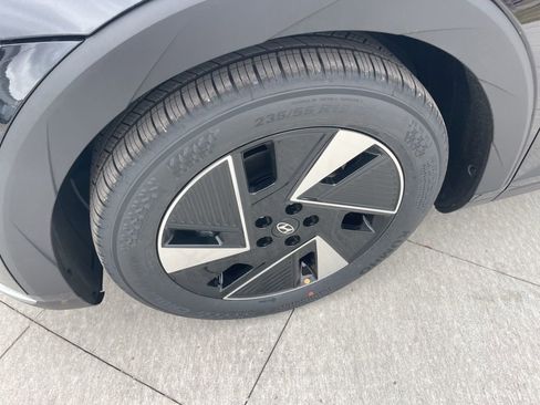 New 2026 Hyundai Ioniq 5 SE RWD image 9