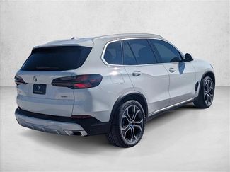 New 2026 BMW X5 sDrive40i w/ Climate Comfort Package video 2