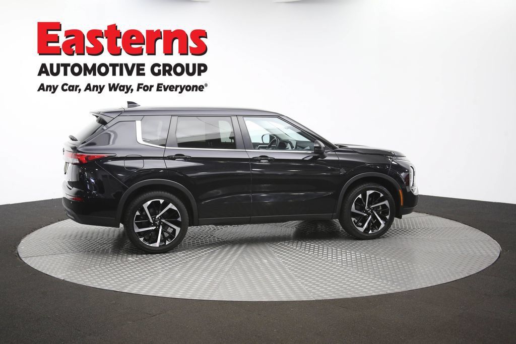 Used 2024 Mitsubishi Outlander SE AWD/4WD image 45