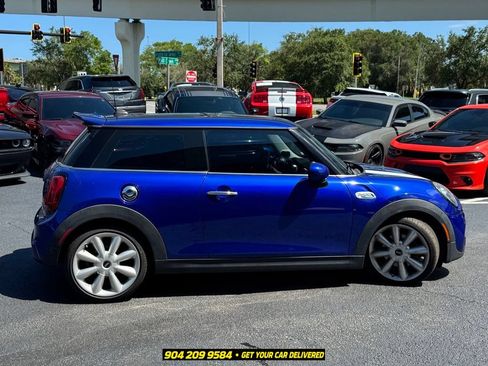 Used 2019 MINI Cooper S w/ Premium Package FWD image 9