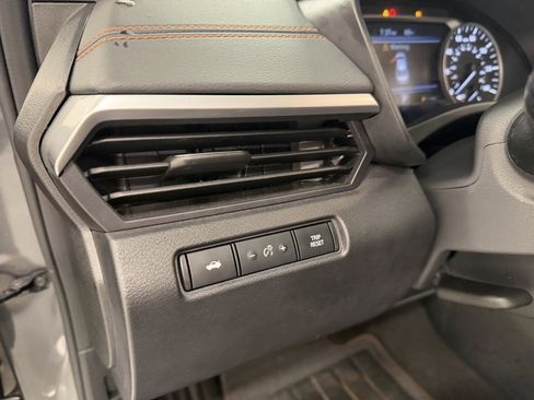 Used 2022 Nissan Altima 2.5 SR image 34