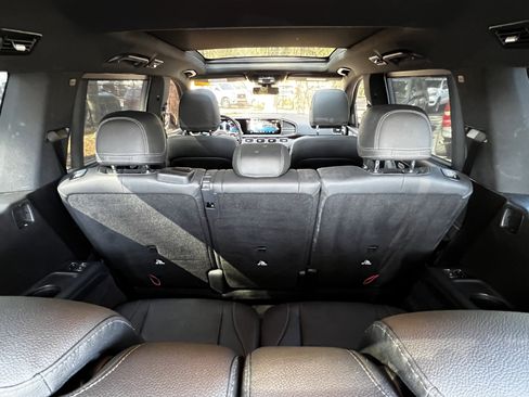 Used 2023 Mercedes-Benz GLS 450 4MATIC w/ AMG Line Exterior image 50