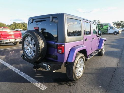 Used 2017 Jeep Wrangler Unlimited Sahara w/ Dual Top Group image 9