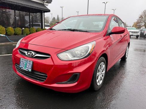Used 2013 Hyundai Accent GLS image 10