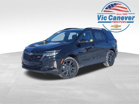 Certified 2023 Chevrolet Equinox RS w/ LPO, Floor Liner Package image 1