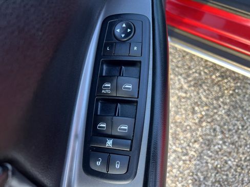 Used 2015 Dodge Journey Crossroad w/ Flexible Seating Group image 28