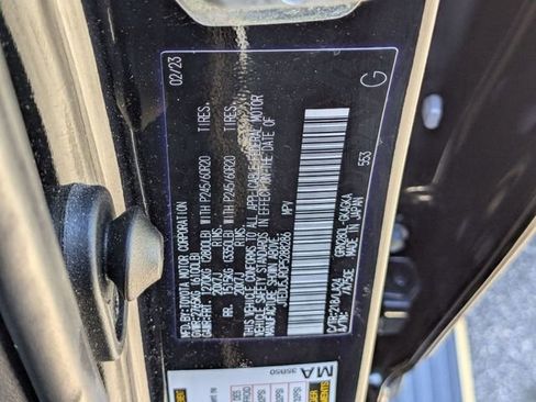 Used 2023 Toyota 4Runner Limited image 21