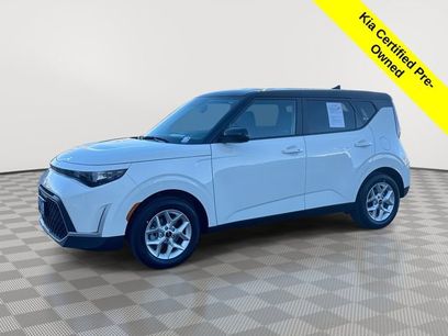 Certified 2025 Kia Soul S